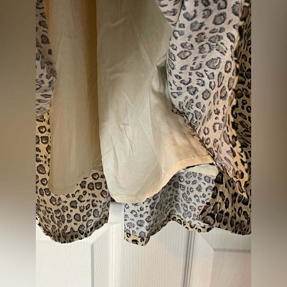 NWT: IN LOOM Leopard Print Button-up Dress with Puff Sleeves Size Medium - Picture 8 of 9